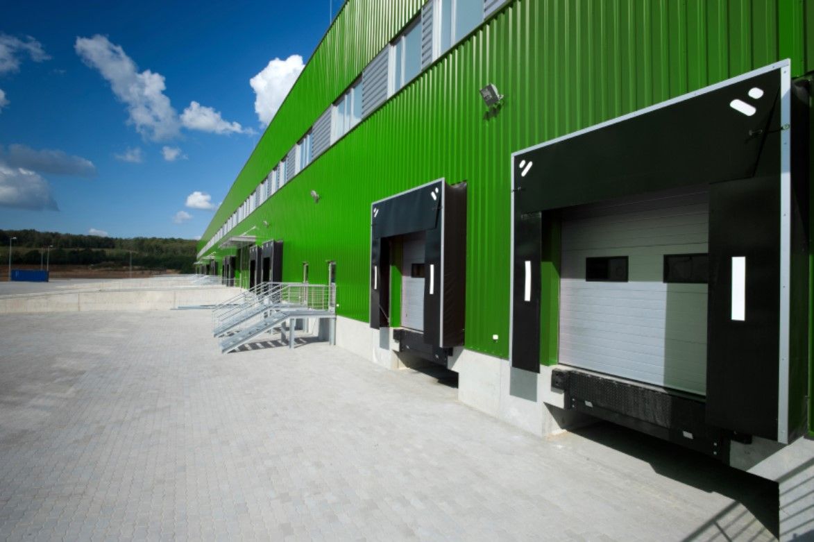 Warehouse Security, Warehouse logistics